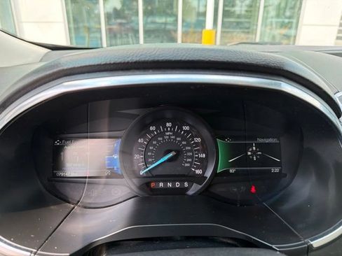 Used 2020 Ford Edge Titanium w/ Equipment Group 301A FWD image 16