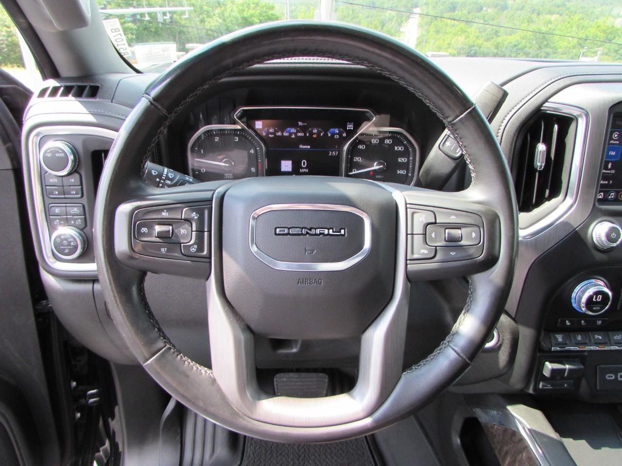 Used 2023 GMC Sierra 3500 Denali w/ Denali Black Diamond Edition AWD/4WD image 24