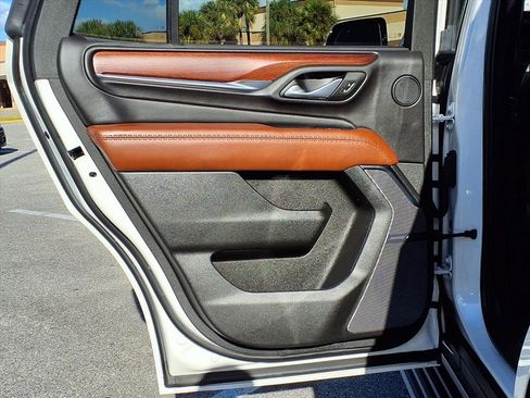 Used 2024 GMC Yukon Denali Ultimate image 24