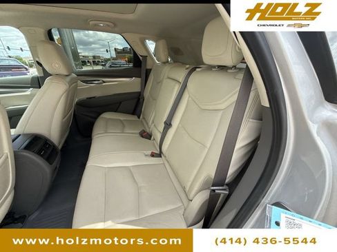 Certified 2017 Cadillac XT5 Premium Luxury w/ LPO, Wheel Lock Package AWD/4WD image 26