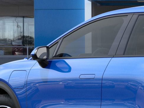 New 2026 Chevrolet Equinox EV LT image 12