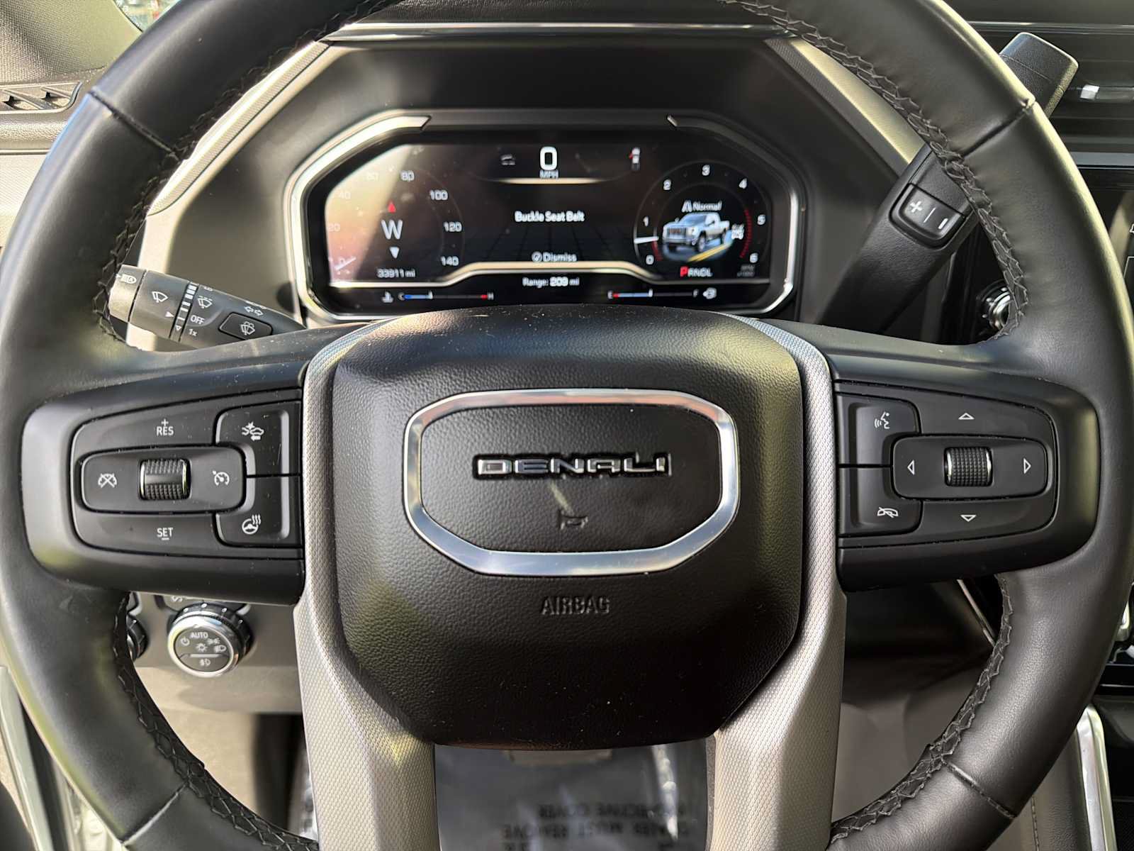 Used 2024 GMC Sierra 2500 Denali w/ Denali Reserve Package AWD/4WD image 28