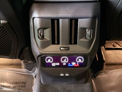 New 2026 BMW X3 xDrive30 w/ Premium Package image 19