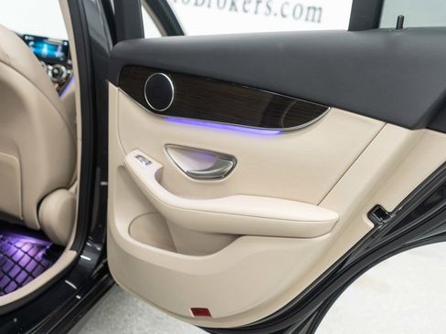 Used 2023 Mercedes-Benz GLC 300 4MATIC Coupe image 27