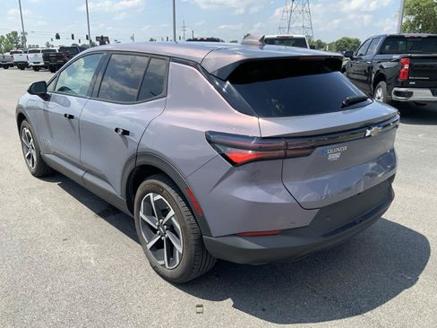 Used 2025 Chevrolet Equinox EV LT w/ LPO, All-Weather Mat Package FWD image 9