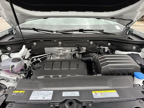 New 2026 Volkswagen Atlas Peak Edition AWD/4WD image 24