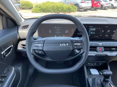 New 2026 Kia K4 EX FWD image 14