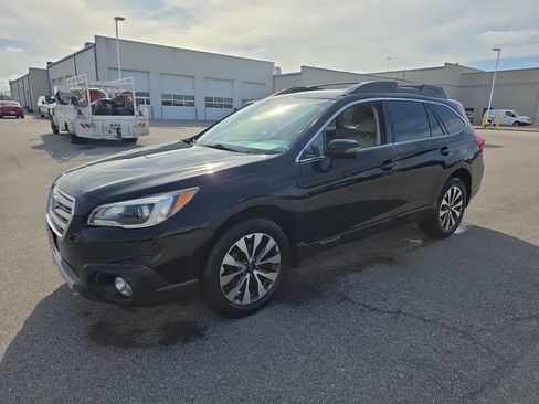 Used 2017 Subaru Outback 2.5i Limited image 7