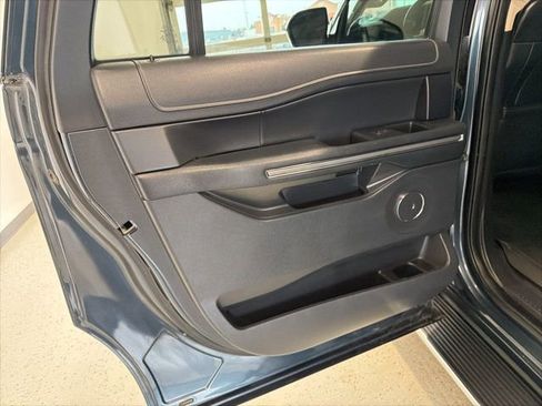 Used 2022 Ford Expedition Max XLT image 44