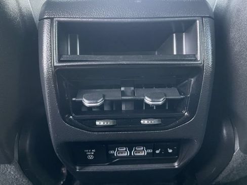 Used 2023 Jeep Grand Cherokee Limited w/ Luxury Tech Group II AWD/4WD image 23