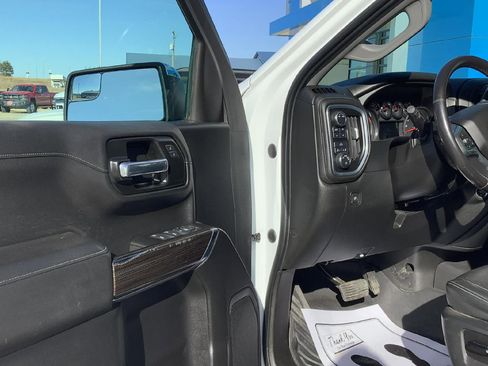 Used 2021 Chevrolet Silverado 1500 LT image 12