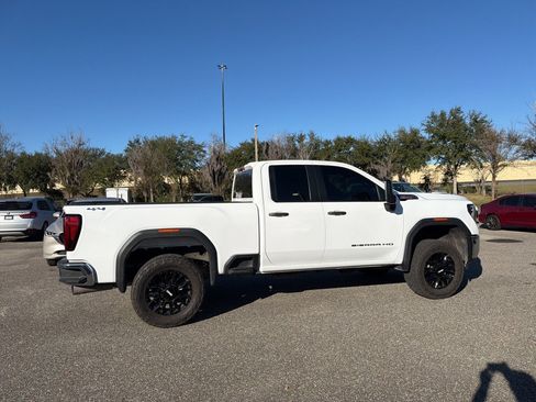 Used 2024 GMC Sierra 2500 Pro image 3