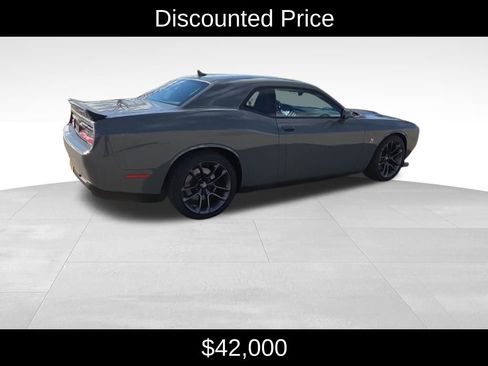 Used 2023 Dodge Challenger R/T Scat Pack image 3