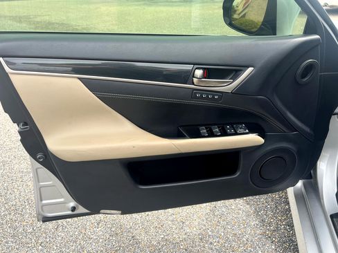 Used 2016 Lexus GS 200t image 26