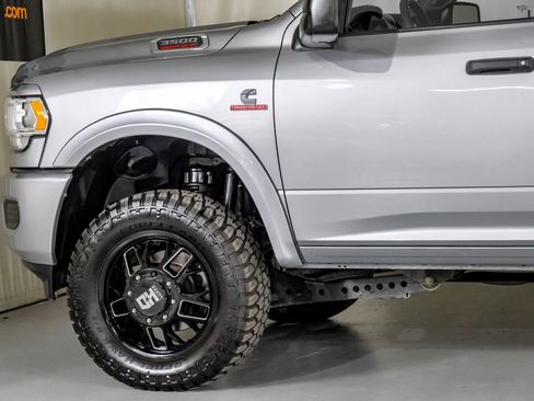 Used 2024 RAM 3500 Tradesman w/ Chrome Appearance Group image 13