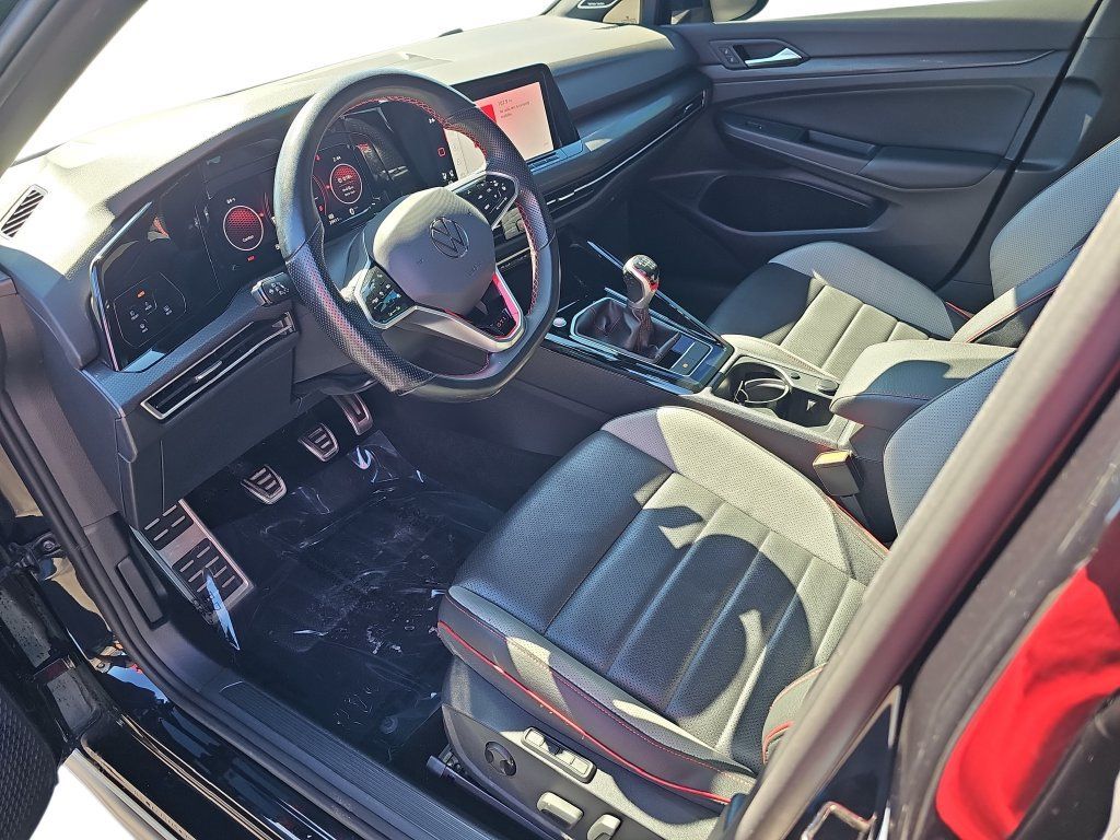 Used 2024 Volkswagen GTI SE FWD image 16