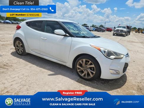 Used 2017 Hyundai Veloster FWD image 5