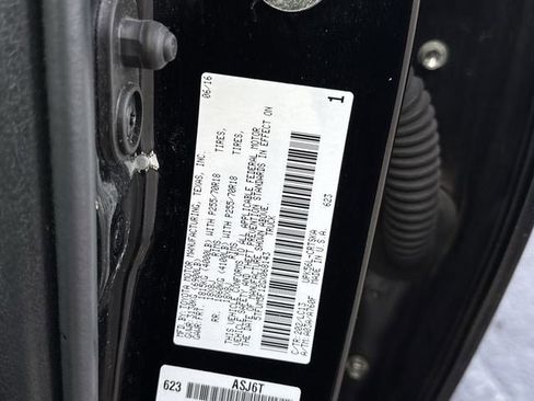 Used 2016 Toyota Tundra SR image 33