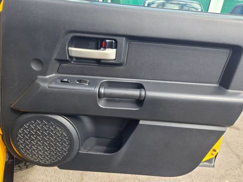 Used 2007 Toyota FJ Cruiser 4WD image 14