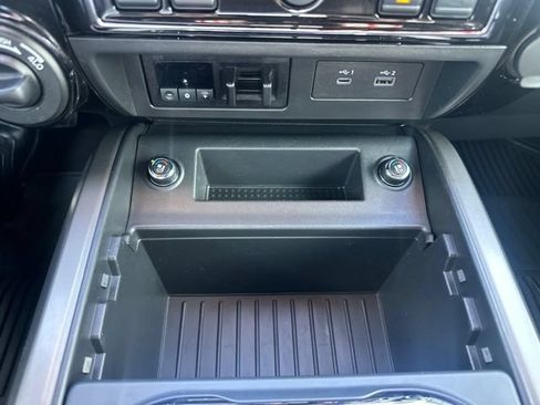 Used 2024 Nissan Titan Platinum Reserve w/ Moonroof Package AWD/4WD image 16