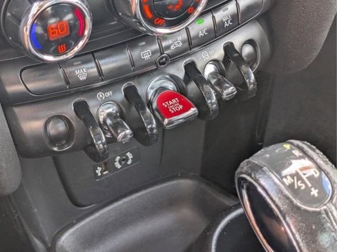Used 2015 MINI Cooper S image 40
