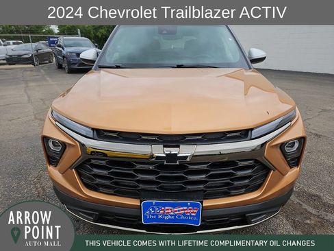 Used 2024 Chevrolet TrailBlazer ACTIV w/ Convenience Package FWD image 3