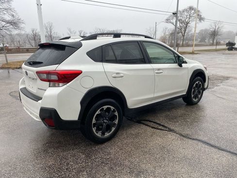Used 2022 Subaru Crosstrek 2.0i Premium image 5