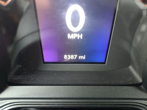 Used 2025 Jeep Wrangler Sport image 13