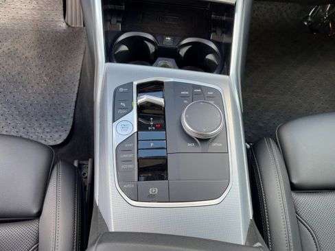 Used 2024 BMW 330i Sedan image 26