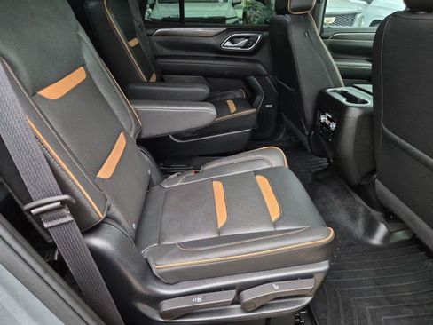 Used 2023 GMC Yukon AT4 w/ AT4 Premium Package AWD/4WD image 21