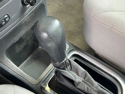 Used 2010 Chevrolet HHR LS FWD image 21