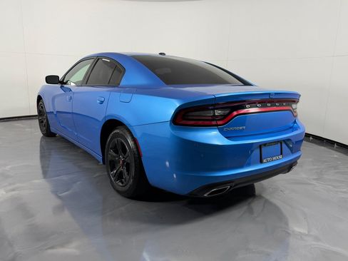 Used 2019 Dodge Charger SXT RWD image 7