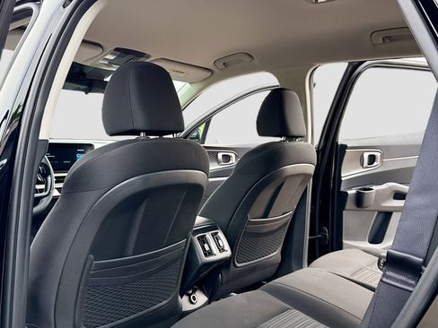 New 2026 Kia Sorento LX FWD image 6