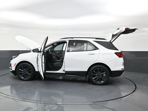 Used 2022 Chevrolet Equinox RS image 31