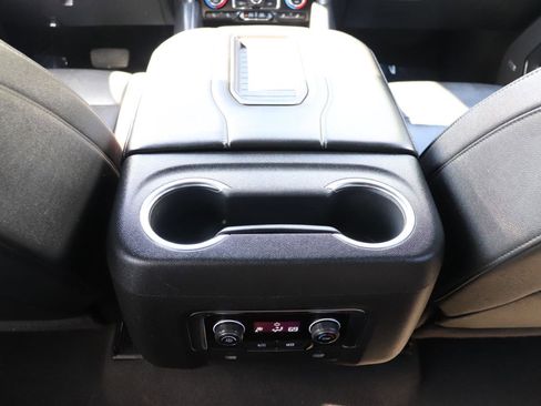 Used 2024 Chevrolet Tahoe LT AWD/4WD image 22