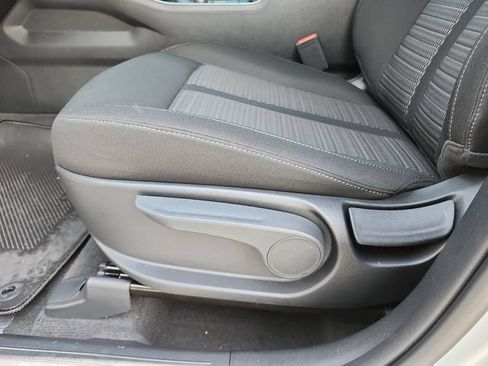 New 2026 Kia Sorento LX FWD image 24