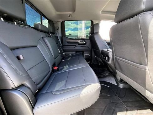 Used 2023 Chevrolet Silverado 1500 RST w/ Redline Edition AWD/4WD image 16