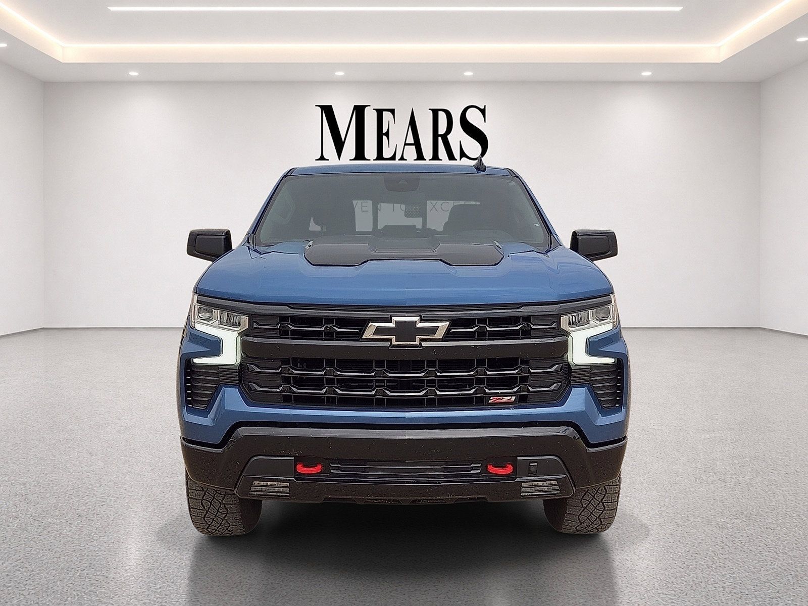 Used 2024 Chevrolet Silverado 1500 LT Trail Boss w/ Convenience Package II AWD/4WD image 8