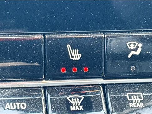 Used 2025 Chevrolet Colorado Trail Boss image 19