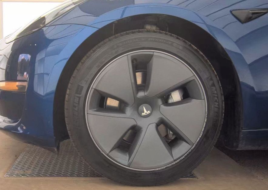 Used 2023 Tesla Model 3 Standard Range RWD image 17