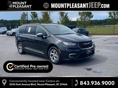 Certified 2023 Chrysler Pacifica Limited