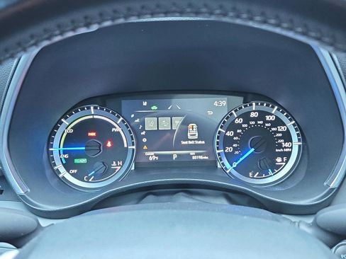 Certified 2023 Toyota Highlander XLE image 24