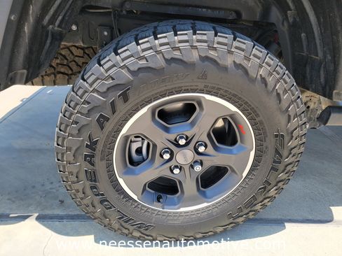 Used 2023 Jeep Gladiator Rubicon w/ LED Lighting Group image 34