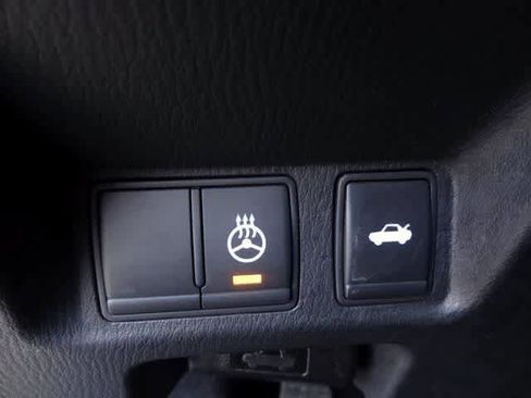 Used 2018 INFINITI Q70 L 3.7 image 20