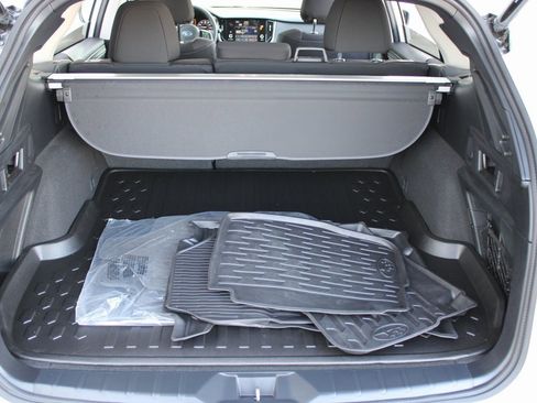 Used 2025 Subaru Outback Premium w/ Popular Package #1A image 28