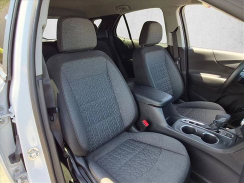 Used 2024 Chevrolet Equinox LT AWD/4WD image 19