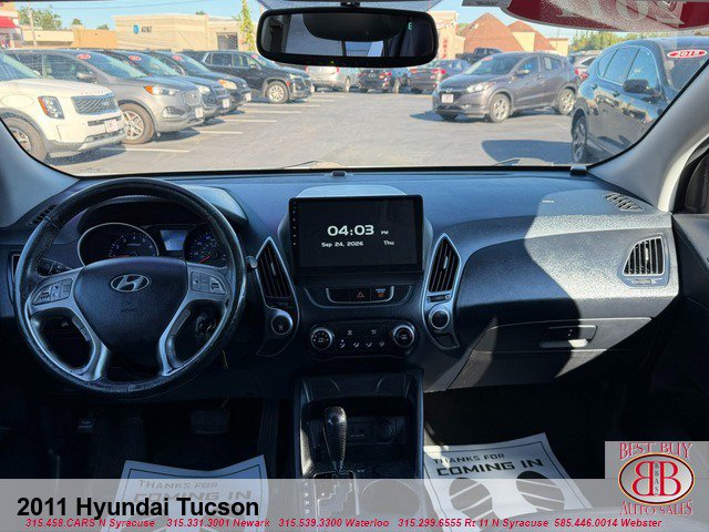 Used 2011 Hyundai Tucson GLS FWD image 13