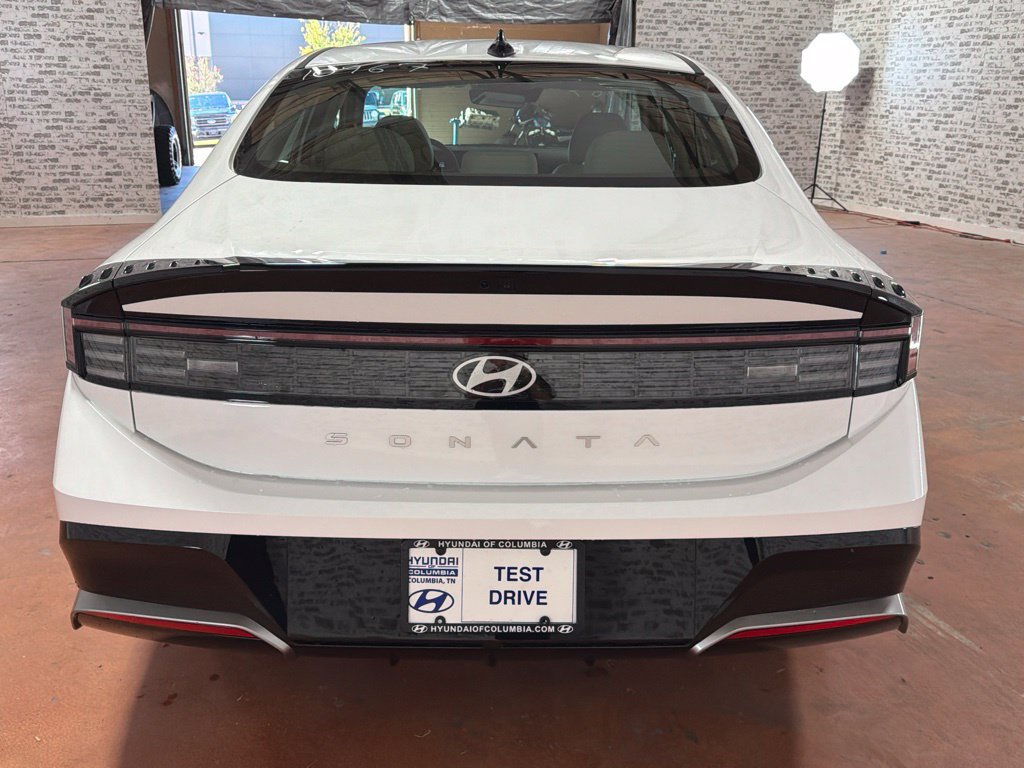 New 2027 Hyundai Sonata SEL FWD image 6