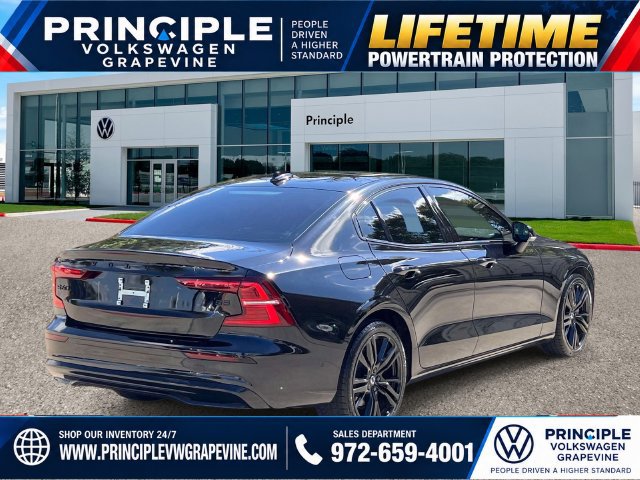 Used 2023 Volvo S60 B5 Plus w/ Climate Package FWD image 4