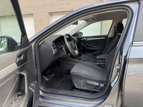 Used 2020 Volkswagen Jetta SE FWD image 9